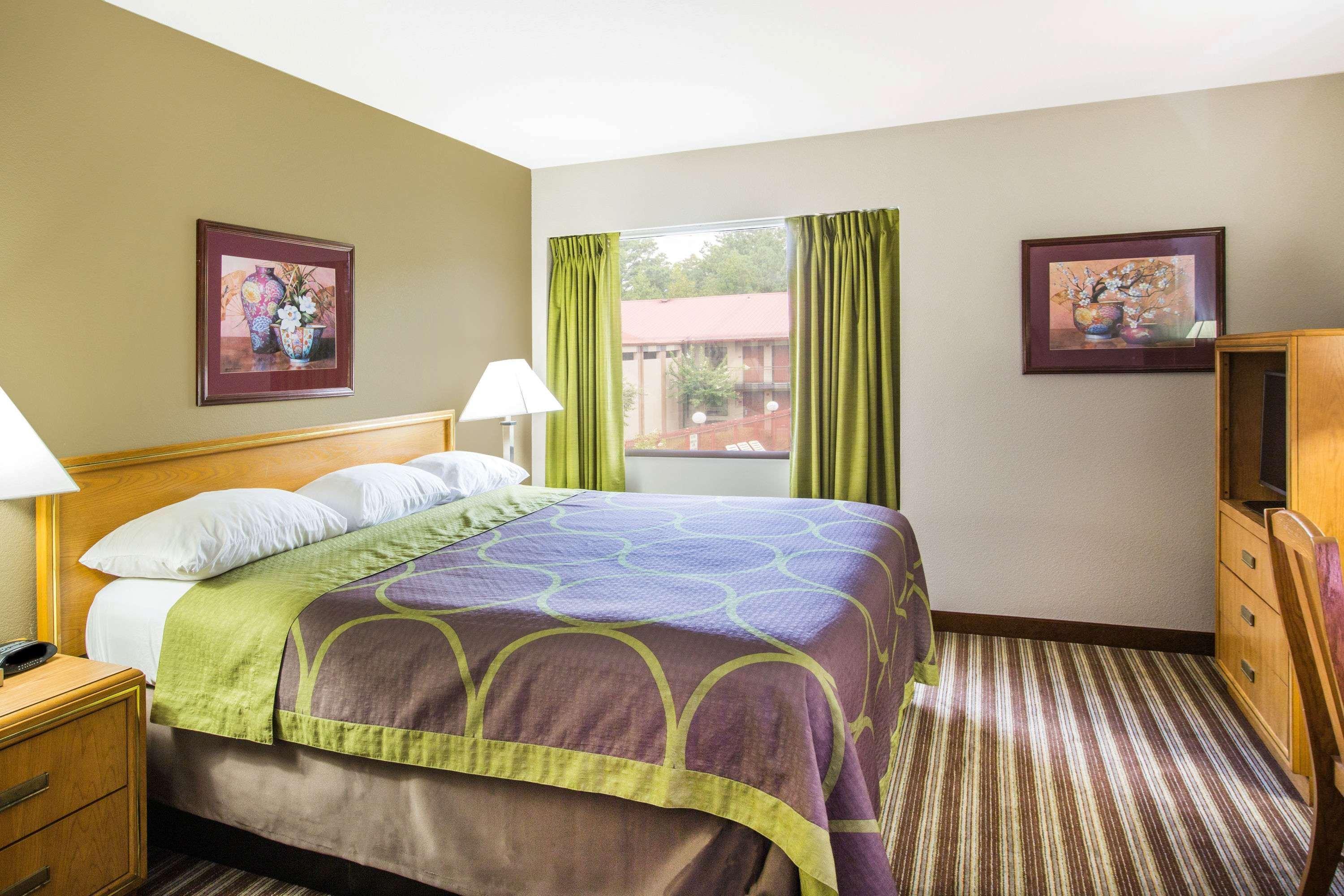 Super 8 By Wyndham Oxford Hotel Exterior photo